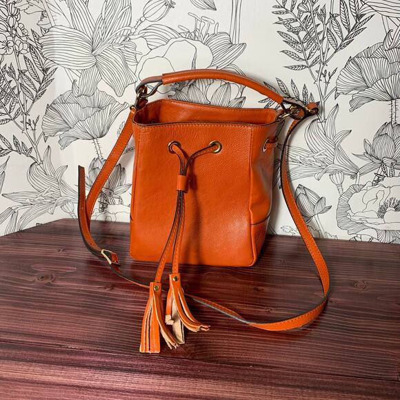 Women's Divina Firenze Giada Leather Bucket Bag Orange Small EUC! - Picture 1 of 6